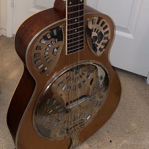 Liberty guitar and case